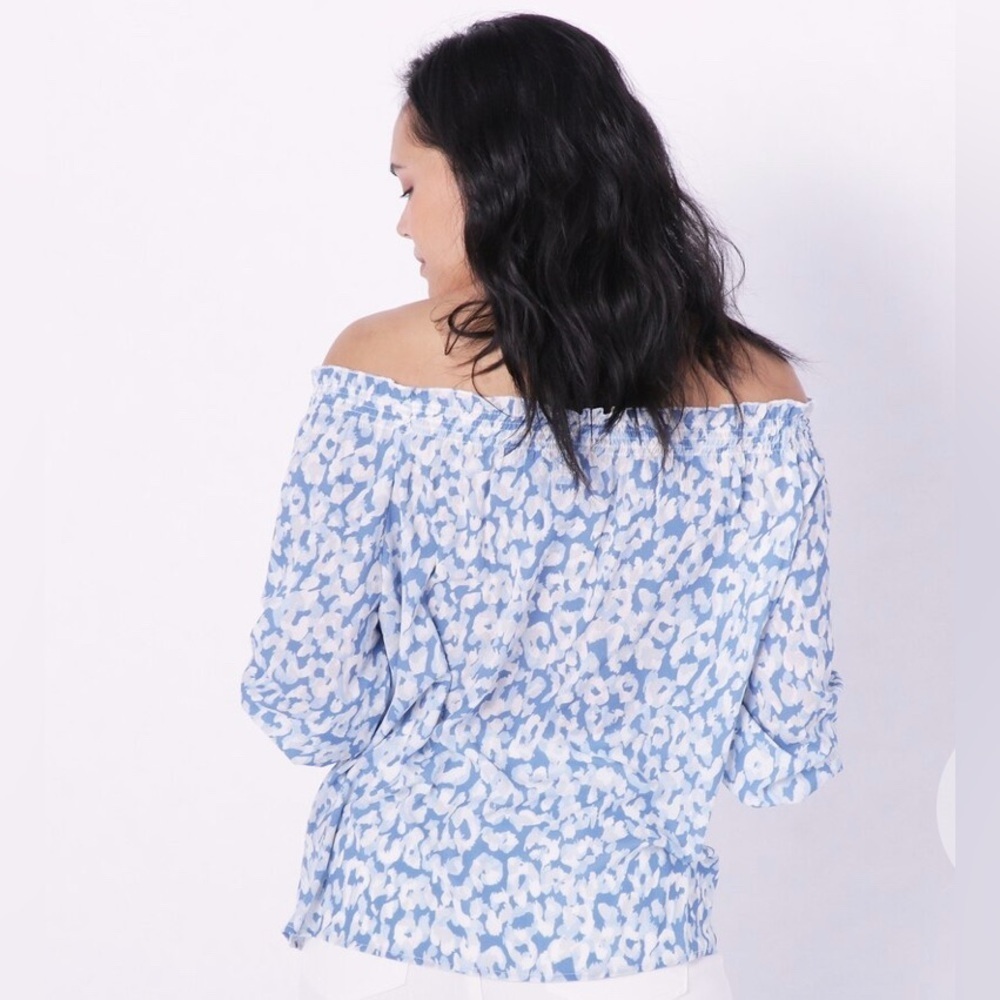 Women’s DG2 By Diane Gilman Off The Shoulder Smocked Leopard Top Plus Size 1X - Picture 3 of 16